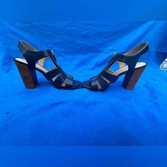 ❗️SOLD❗️ - Picture 3 of 8